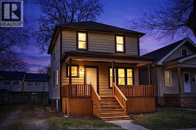 3463 HARRIS Street, Windsor, Ontario, N9C1N6, Windsor, Ontario — photo 1 of 5