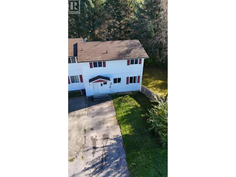1335 TWEEDSMUIR Avenue, Kitimat, British Columbia, V8C1C2, Kitimat, British Columbia — photo 1 of 5