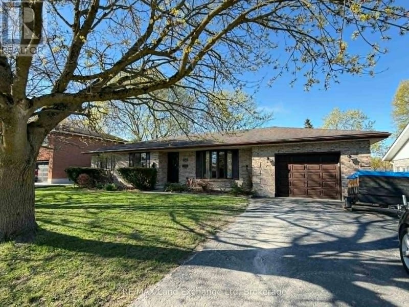 142 Charles Street, North Huron (Wingham), Ontario, N0G2W0, North Huron (Wingham), Ontario — photo 1 of 5