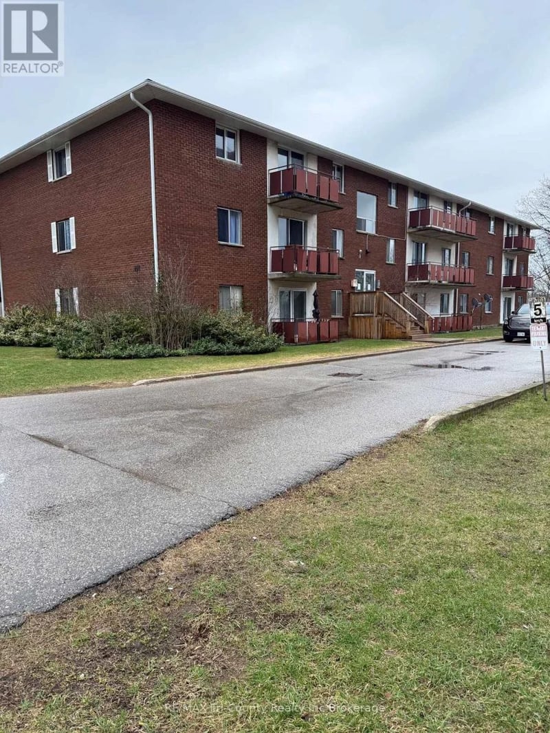#302 191 Lisgar Avenue, Tillsonburg, Ontario, N4G3L5, Tillsonburg, Ontario — photo 1 of 5