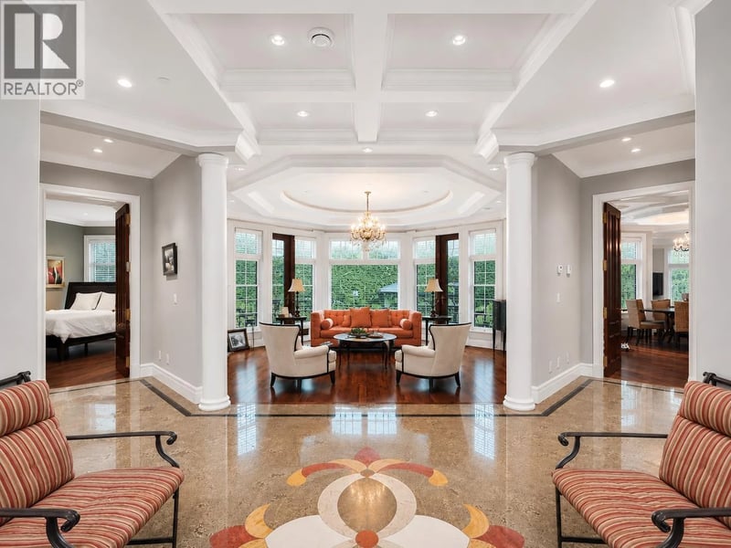 MINTO Crescent, Vancouver, British Columbia, V6H2J6, Vancouver, British Columbia — photo 1 of 5