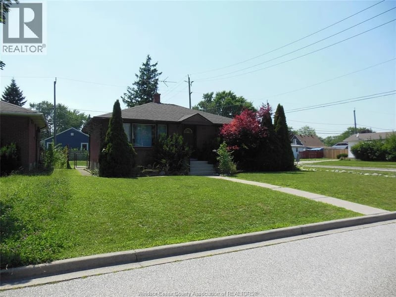 1105 HARRISON, Windsor, Ontario, N9C3J4, Windsor, Ontario — photo 1 of 5