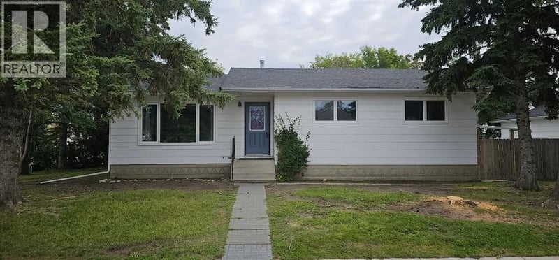 29 Northstar Drive, Lacombe, Alberta, T4L1S1, Lacombe, Alberta — photo 1 of 5