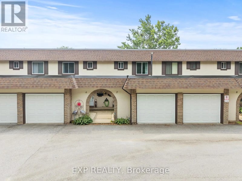 #7 4230 Meadowvale Drive, Niagara Falls (Morrison), Ontario, L2E5W7, Niagara Falls (Morrison), Ontario — photo 1 of 5