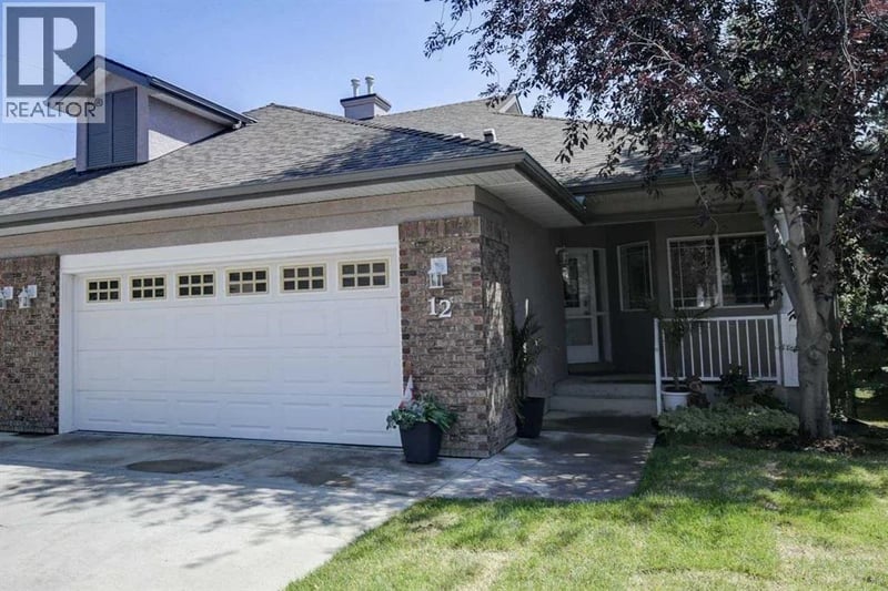 12 Straddock Villas Southwest, Calgary, Alberta, T3H5C7, Calgary, Alberta — photo 1 of 5