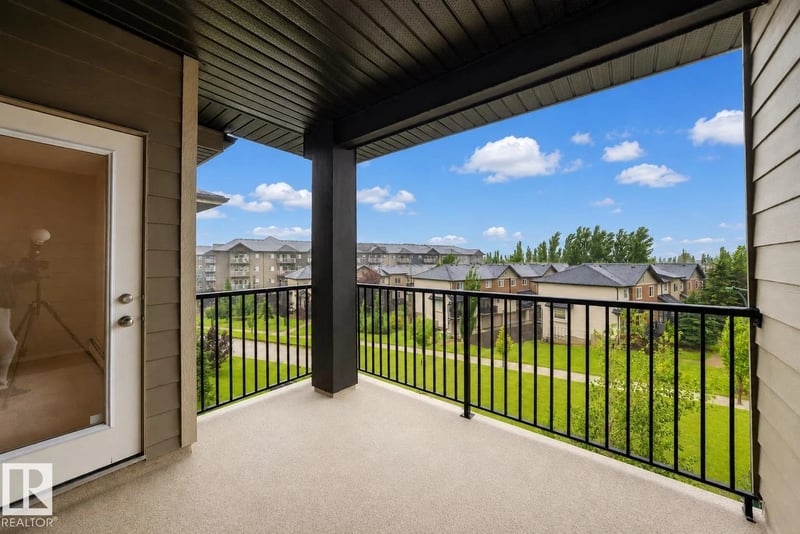 #404 12025 22 AV SW, Edmonton, Alberta, T6W2Y1, Edmonton, Alberta — photo 1 of 5