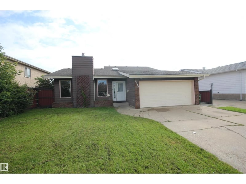 16547 113 ST NW, Edmonton, Alberta, T5X4T2, Edmonton, Alberta — photo 1 of 5