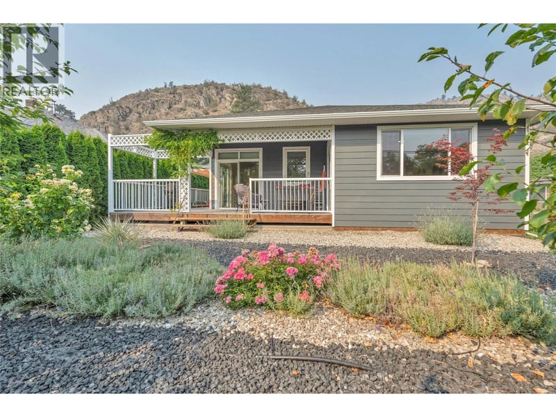 6753 Hillside Place, Oliver, British Columbia, V0H1T0, Oliver, British Columbia — photo 1 of 5