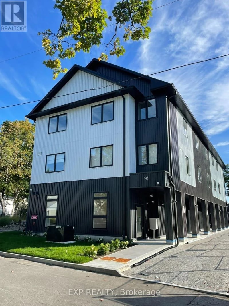 #303 145 Clapperton Street, Barrie (Wellington), Ontario, L4M3G3, Barrie (Wellington), Ontario — photo 1 of 5