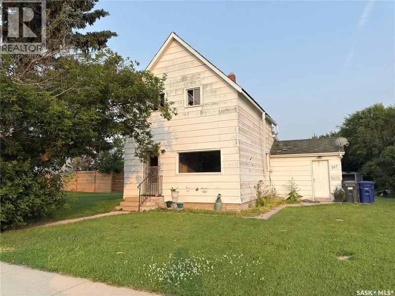 313 Grant AVENUE, Hanley, Saskatchewan, S0G2E0, Hanley, Saskatchewan — photo 1 of 5