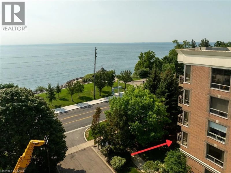 #1213 100 BURLOAK Drive, Burlington, Ontario, L7L6P6, Burlington, Ontario — photo 1 of 5