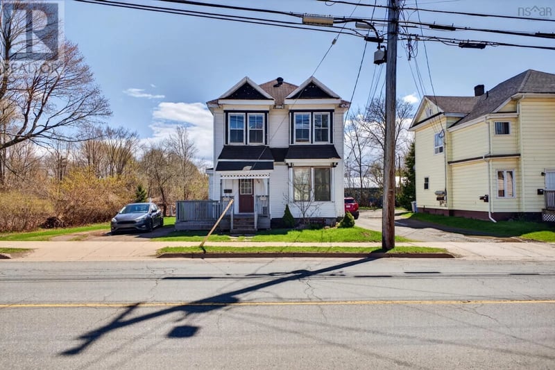 294 QUEEN Street, Truro, Nova Scotia, B2N2C3, Truro, Nova Scotia — photo 1 of 5