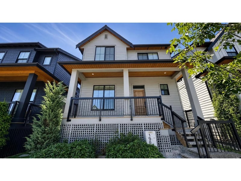 19664 76A Avenue, Langley, British Columbia, V2Y3V3, Langley, British Columbia — photo 1 of 5