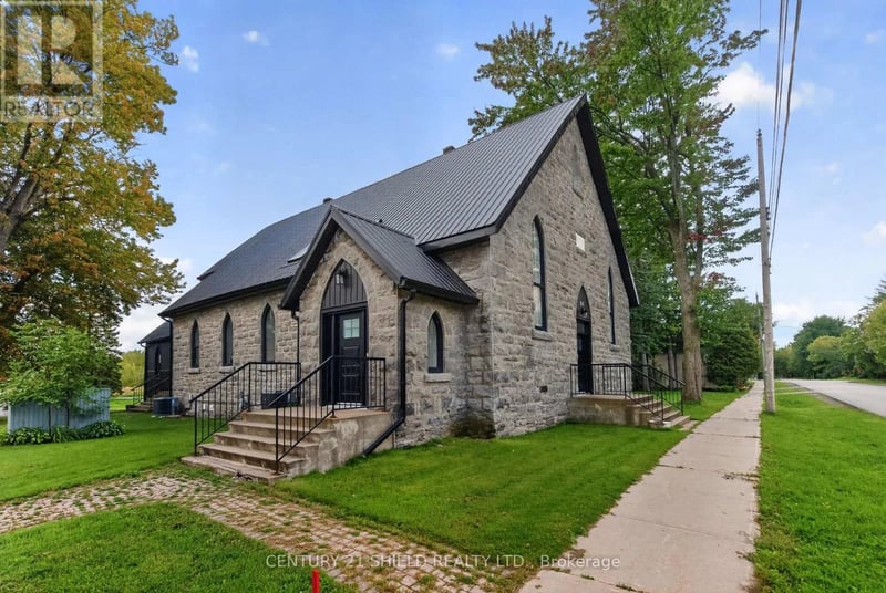 12 Maple Street, South Glengarry, Ontario, K0C1N0, South Glengarry, Ontario — photo 1 of 5