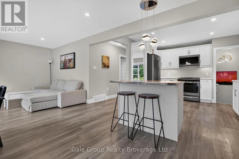 312 Leinster Street, Woodstock (Woodstock - North), Ontario, N4S7E7, Woodstock (Woodstock - North), Ontario — photo 1 of 5