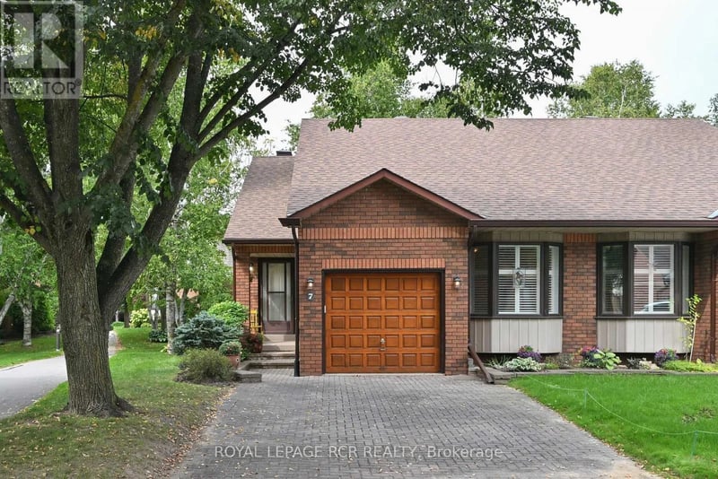 7 Dell Arbor Crescent, New Tecumseth (Alliston), Ontario, L9R1R3, New Tecumseth (Alliston), Ontario — photo 1 of 5
