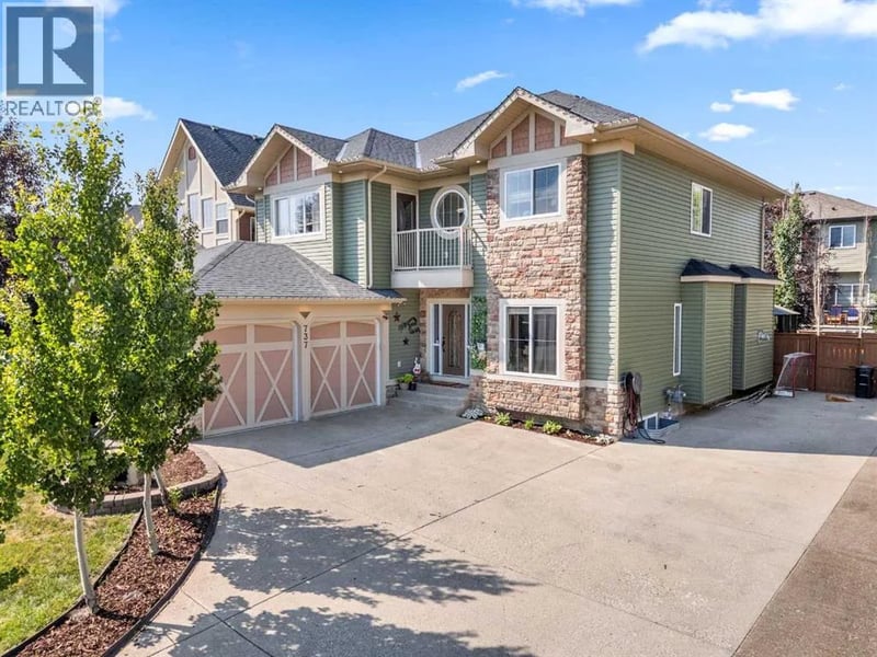 737 Canoe Avenue Southwest, Airdrie, Alberta, T4B3K5, Airdrie, Alberta — photo 1 of 5