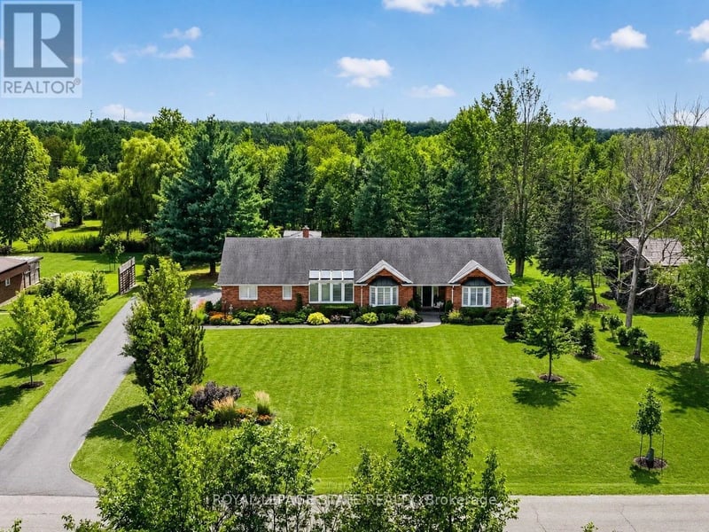233 CAIRNS Crescent, Fort Erie (Bowen), Ontario, L2A5M4, Fort Erie (Bowen), Ontario — photo 1 of 5