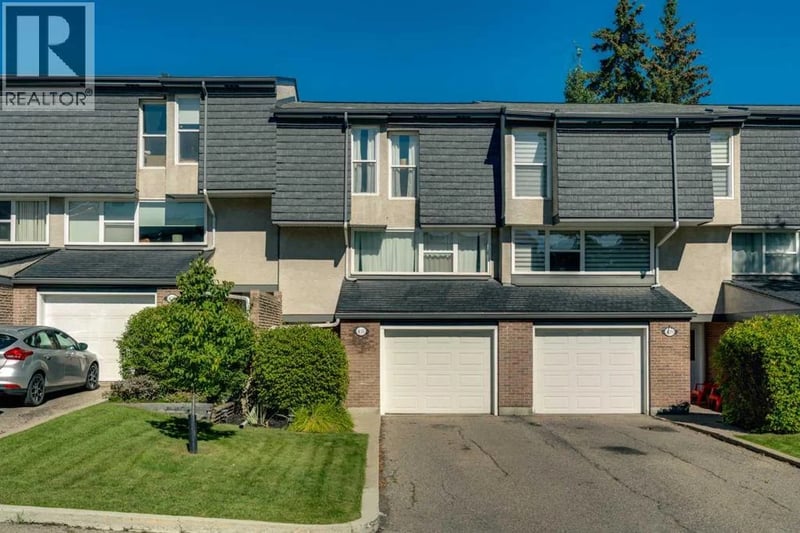 431 Brae Glen Crescent Southwest, Calgary, Alberta, T2W1B6, Calgary, Alberta — photo 1 of 5