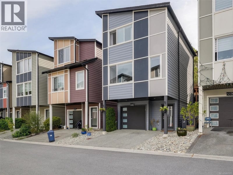 3367 Crossbill Terrace, Langford, British Columbia, V9C0J9, Langford, British Columbia — photo 1 of 5