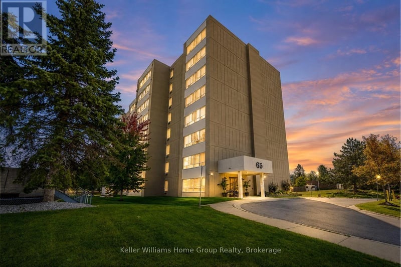 #106 65 Highland Cres Crescent, Kitchener, Ontario, N2M5M8, Kitchener, Ontario — photo 1 of 5