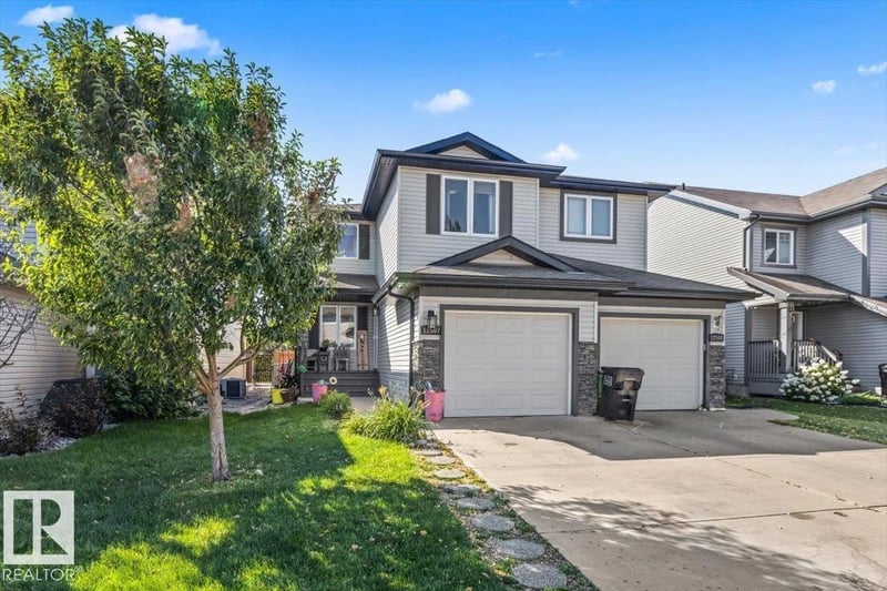 12507 171 AV NW, Edmonton, Alberta, T5X0E5, Edmonton, Alberta — photo 1 of 5