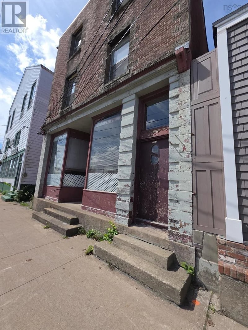 284 Foord Street, Stellarton, Nova Scotia, B0K0A2, Stellarton, Nova Scotia — photo 1 of 5
