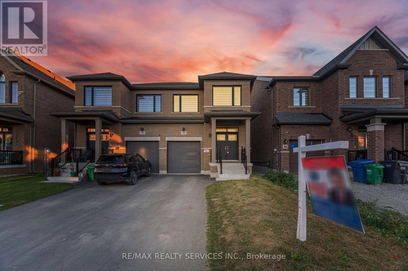34 Lipscott Drive, Caledon, Ontario, L7C4J7, Caledon, Ontario — photo 1 of 5