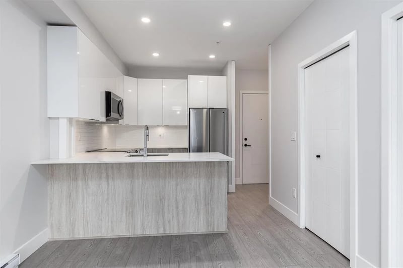 #10X 5486 199A Street, Langley, British Columbia, V3A0N6, Langley, British Columbia — photo 1 of 5