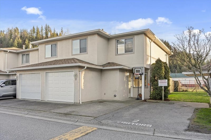 #1 5536 VEDDER Road, Chilliwack, British Columbia, V2R3X5, Chilliwack, British Columbia — photo 1 of 5