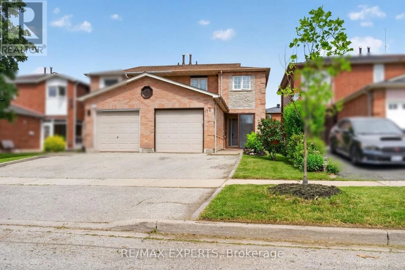 112 Andrea Lane, Vaughan (East Woodbridge), Ontario, L4L1E7, Vaughan (East Woodbridge), Ontario — photo 1 of 5