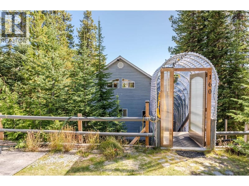 160 Cougar Road, Oliver, British Columbia, V0H1T8, Oliver, British Columbia — photo 1 of 5