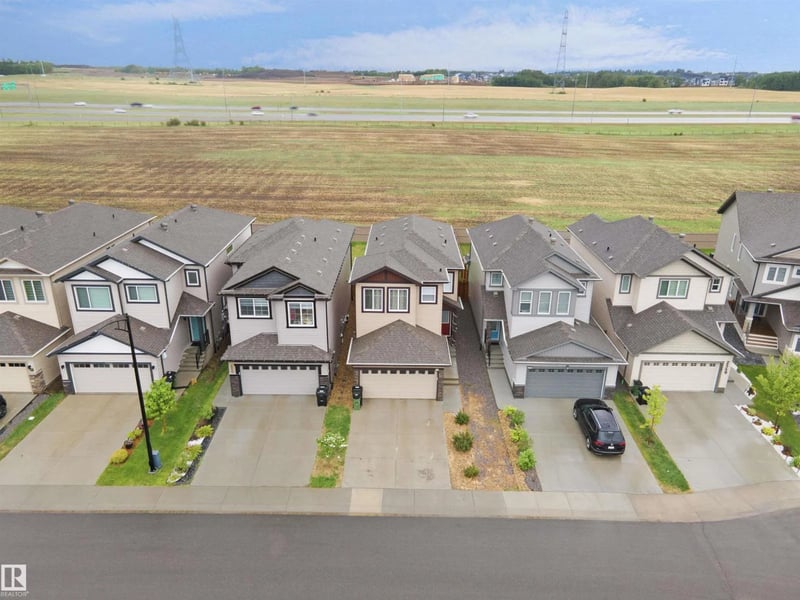 2551 12 AV NW, Edmonton, Alberta, T6T2M6, Edmonton, Alberta — photo 1 of 5
