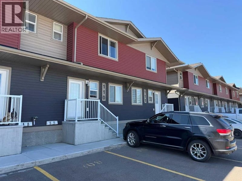 6300 58A Street, Rocky Mountain House, Alberta, T4T0C2, Rocky Mountain House, Alberta — photo 1 of 5