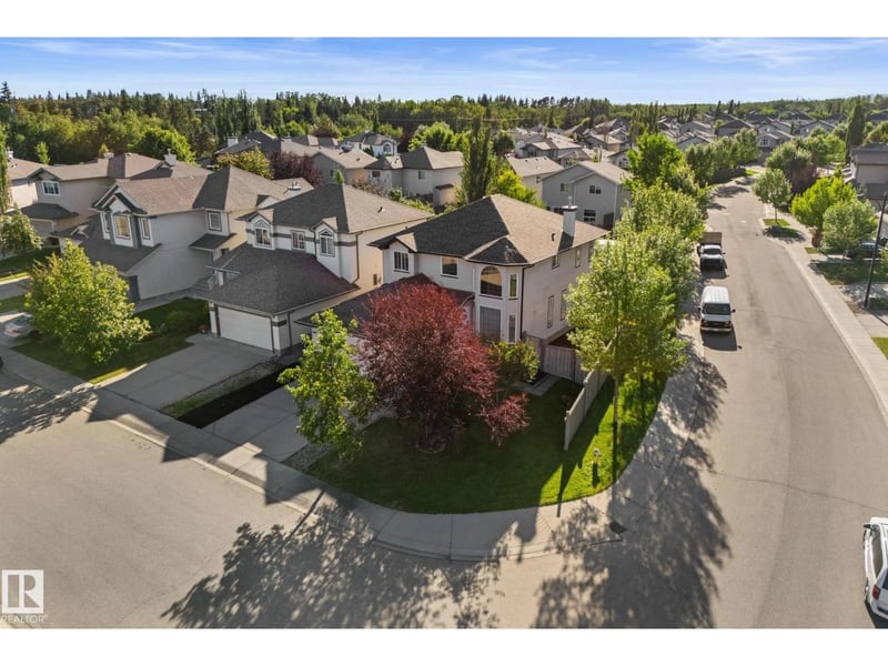 4532 210 ST NW, Edmonton, Alberta, T6M0G5, Edmonton, Alberta — photo 1 of 5