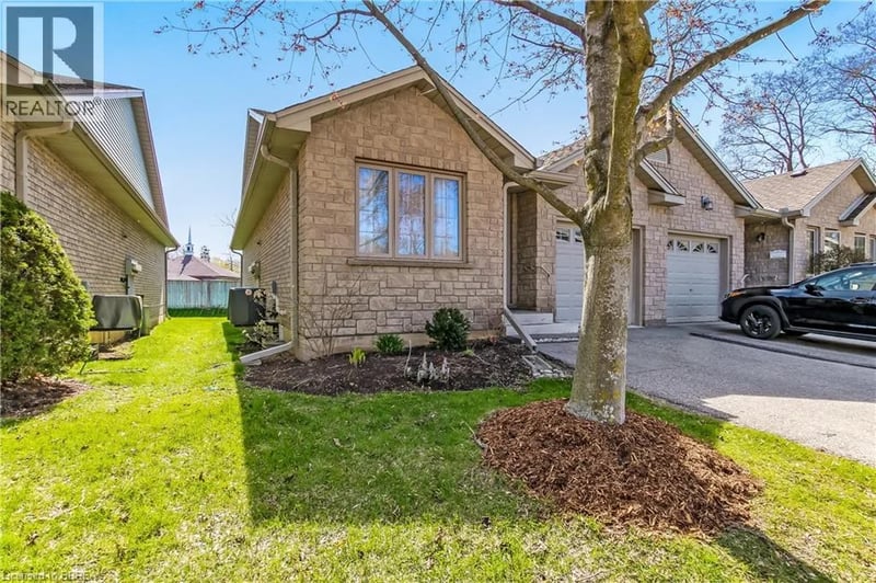 #15 19 HANLON Place, Paris, Ontario, N3L4E7, Paris, Ontario — photo 1 of 5