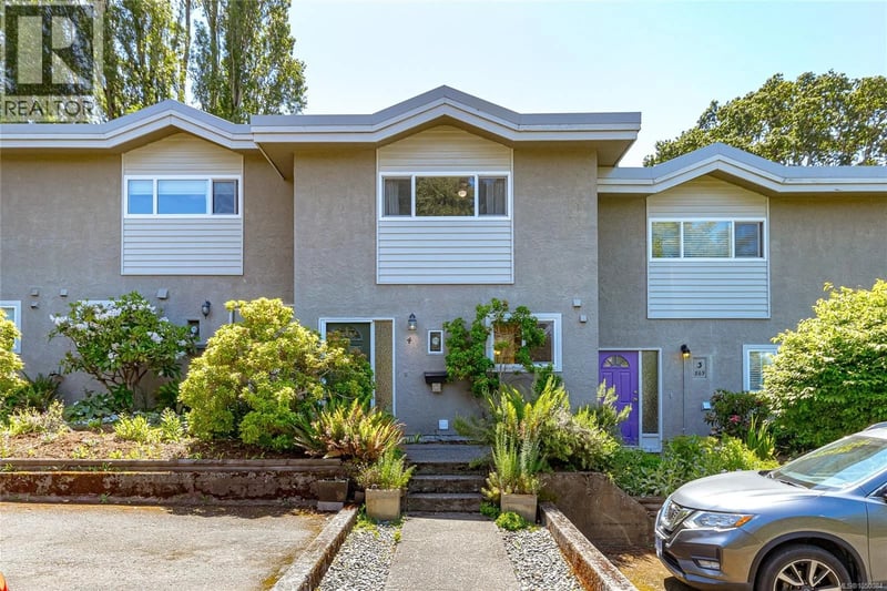#4 869 Swan Street, Saanich, British Columbia, V8X2Z2, Saanich, British Columbia — photo 1 of 5