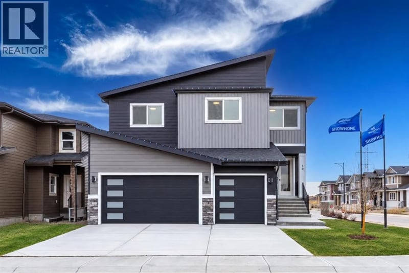10 Waterford Mews, Chestermere, Alberta, T1X3B4, Chestermere, Alberta — photo 1 of 5