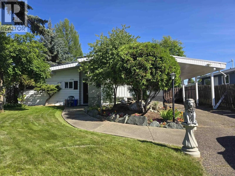 2790 FAIRVIEW Crescent, Prince George, British Columbia, V2N1G8, Prince George, British Columbia — photo 1 of 5
