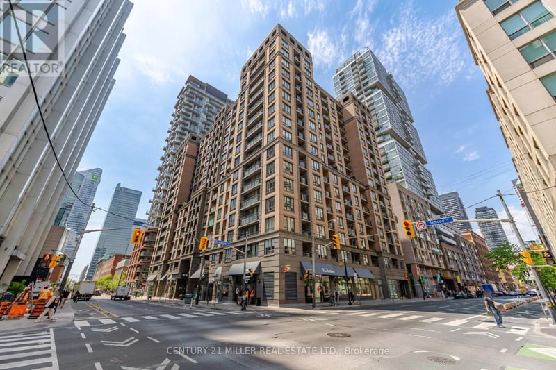 #-12 140 Simcoe Road, Toronto (Waterfront Communities), Ontario, M5H4E9, Toronto (Waterfront Communities), Ontario — photo 1 of 5