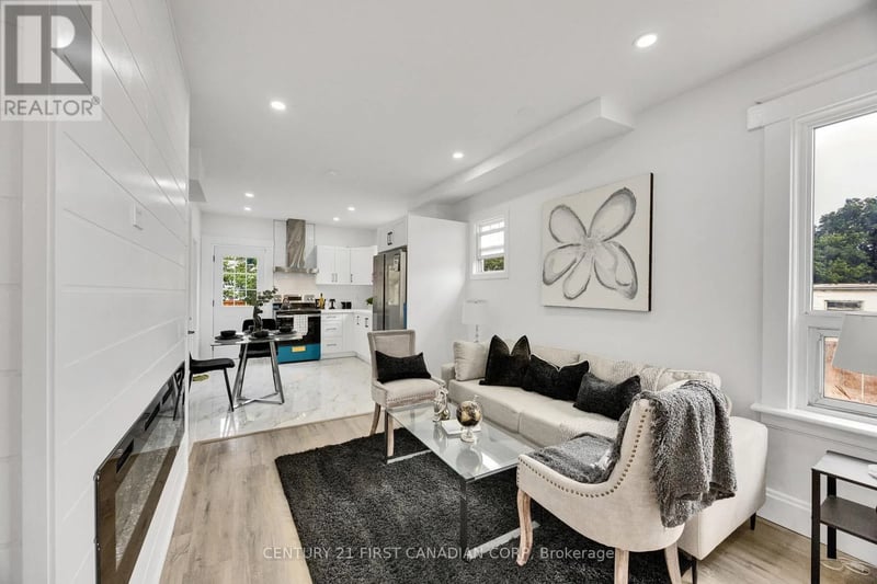 328 Oakland Avenue, London East (East M), Ontario, N5W4J6, London East (East M), Ontario — photo 1 of 5