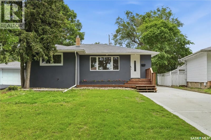2819 Montreal CRESCENT, Regina, Saskatchewan, S4P2W6, Regina, Saskatchewan — photo 1 of 5