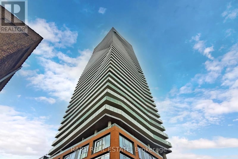#2403 70 Distillery Lane, Toronto (Waterfront Communities), Ontario, M5A0E3, Toronto (Waterfront Communities), Ontario — photo 1 of 5