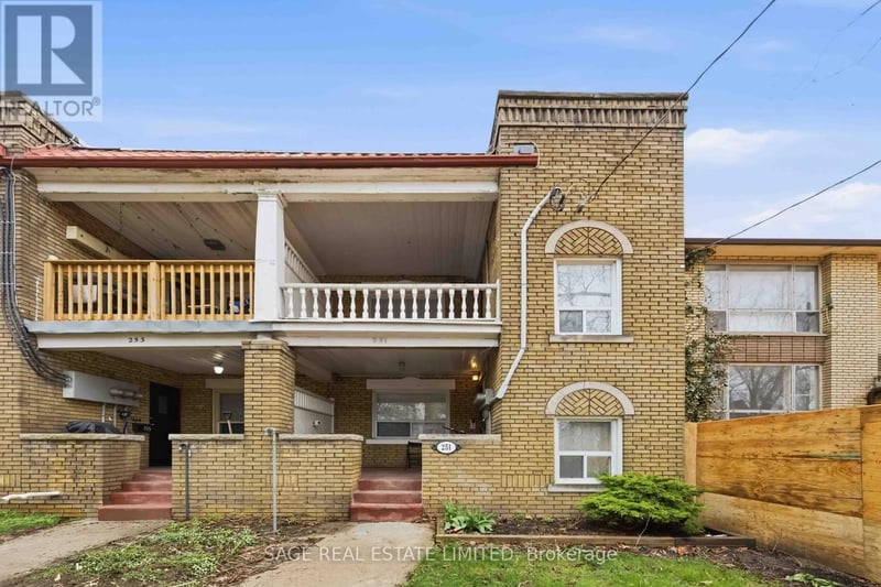 #Main Floor 251 High Park Avenue, Toronto (Junction Area), Ontario, M6P2S5, Toronto (Junction Area), Ontario — photo 1 of 5