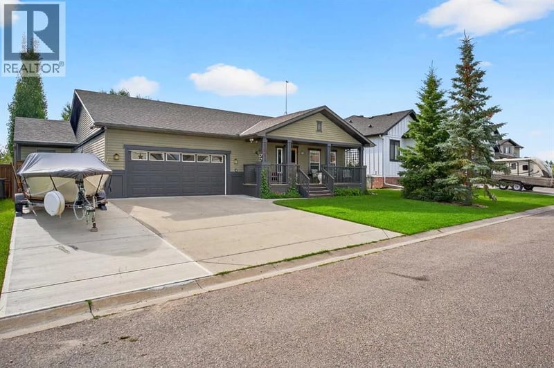 125 Copeland Close, Langdon, Alberta, T0J1X2, Langdon, Alberta — photo 1 of 5