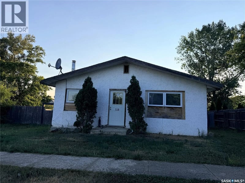 118 Warwick STREET, Neville, Saskatchewan, S0N1T0, Neville, Saskatchewan — photo 1 of 5