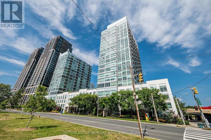 #803 1900 Lake Shore Boulevard West, Toronto (South Parkdale), Ontario, M6S1A4, Toronto (South Parkdale), Ontario — photo 1 of 5