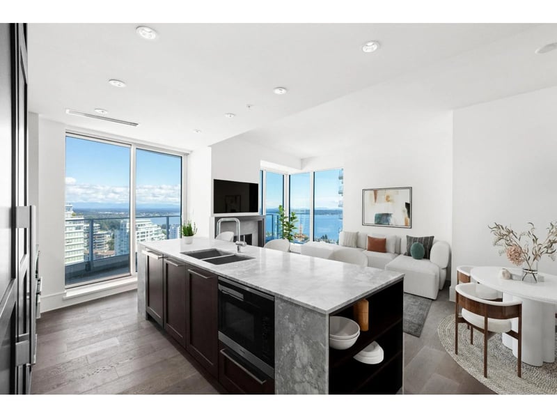 #2102 1501 FOSTER Street, White Rock, British Columbia, V4B0C3, White Rock, British Columbia — photo 1 of 5