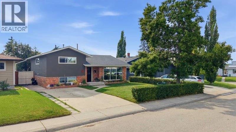 9 Foxwell Road Southeast, Calgary, Alberta, T2H1A4, Calgary, Alberta — photo 1 of 5