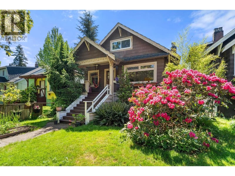 3218 6TH Avenue, Vancouver, British Columbia, V6K1X8, Vancouver, British Columbia — photo 1 of 5